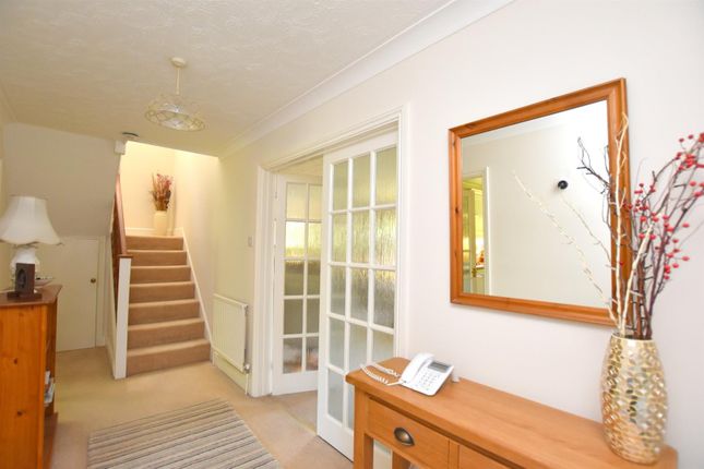 44, Spanton Crescent, Hythe photo 4