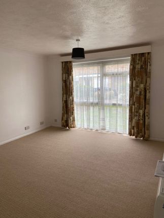 40, Hudson Close, Worthing photo 3