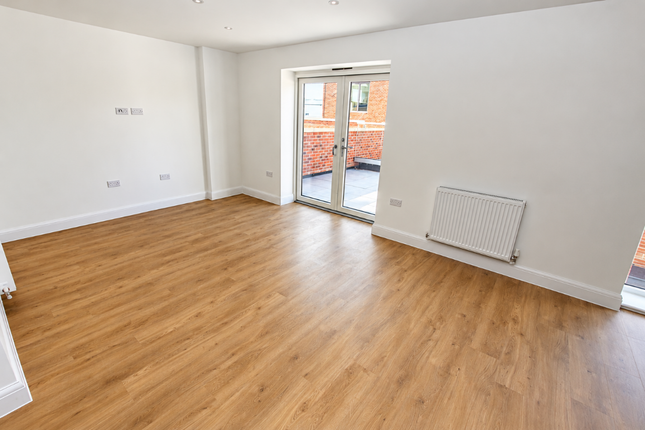 4 Haddington Court, Herne Bay photo 3