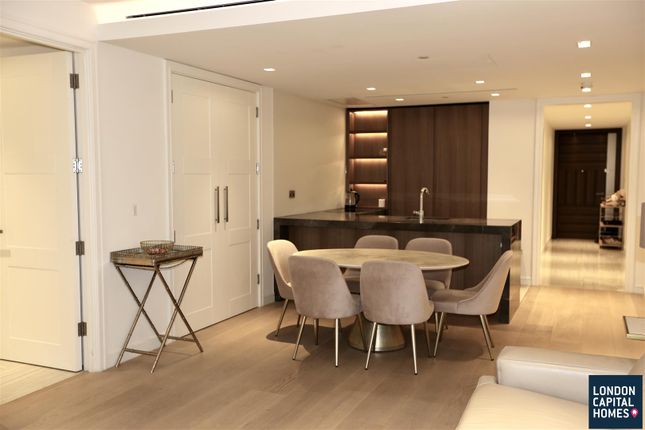 W204, 18 Portugal Street, London photo 5