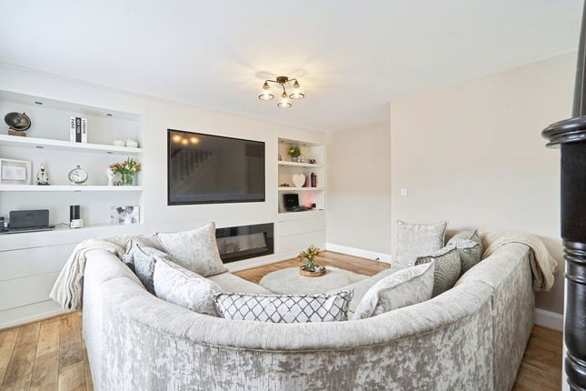 50, Steadings Way, Keighley photo 3