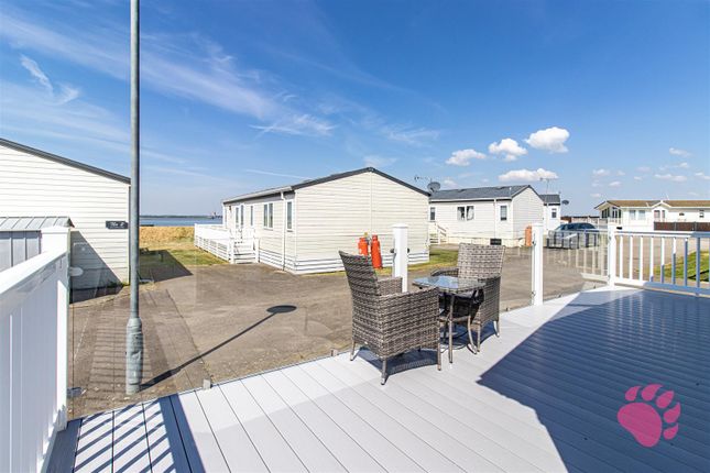 Mobile/park home for sale in The Willerby Cadence, Steeple Bay Holiday Park
