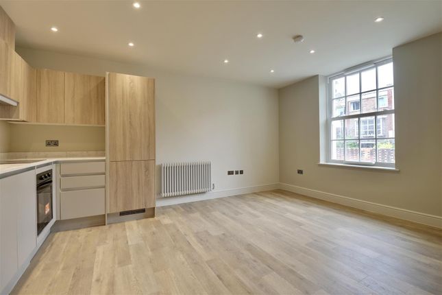 Apartment 3, Sage House, Juniper Gardens, Southsea photo 3