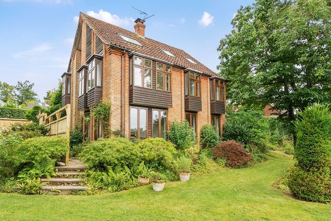 Thumbnail Detached house to rent in Wrecclesham Hill, Wrecclesham, Farnham