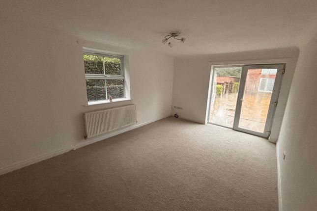 Flat 4, Flounders House, Old Station Mews, Stockton-On-Tees photo 3
