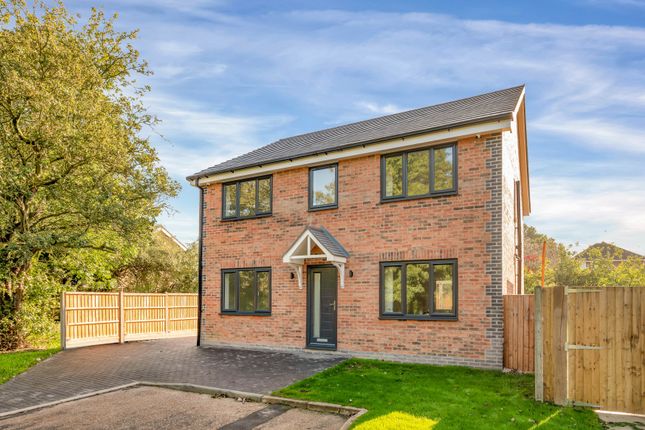 Thumbnail Detached house for sale in Ash Grove, Grantham