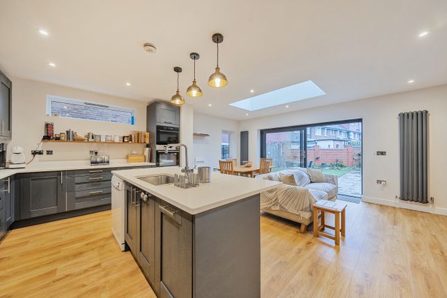 12, Bolstead Road, Mitcham photo 3