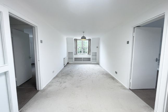 15 Spriggs Court, Palmers Hill, Epping photo 4