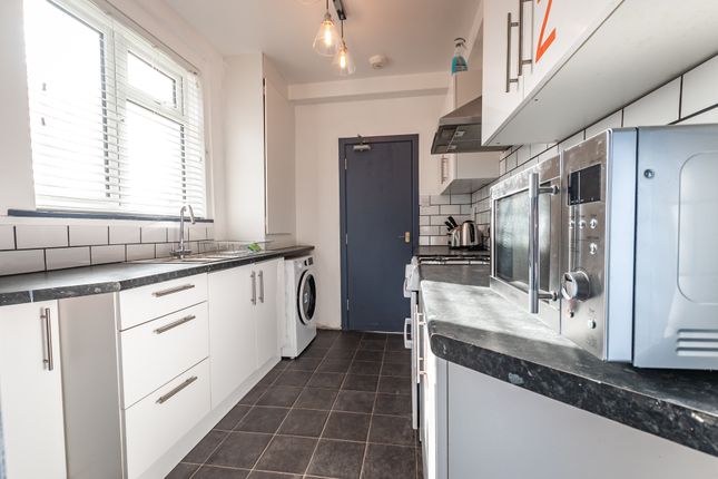 Shared accommodation to rent in Burgess Road, Southampton