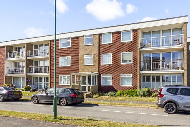 Flat 11, Norfolk Court, Chanctonbury Road, Littlehampton photo 2