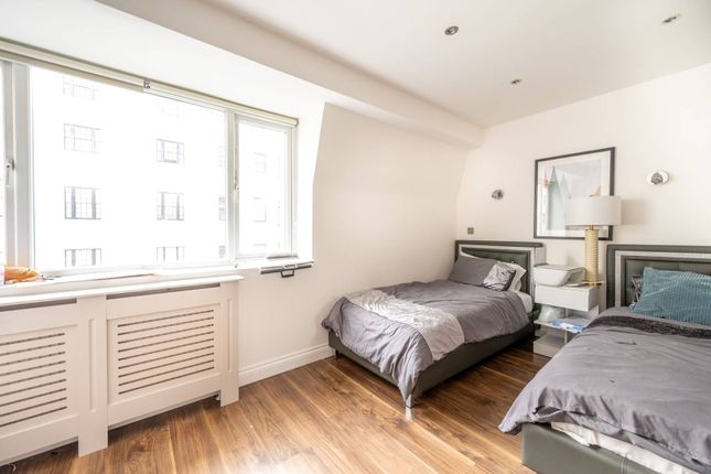 Flat to rent in Stanhope Terrace, Hyde Park Estate, London