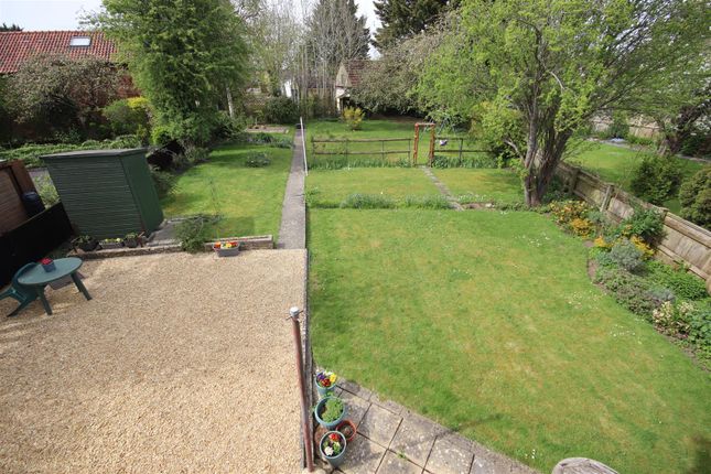18, Hardens Close, Chippenham photo 2
