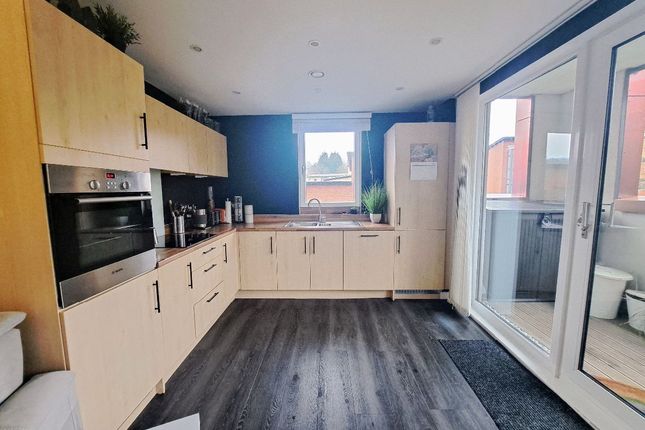 Apartment 10, 105 Bell Barn Road, Birmingham photo 4
