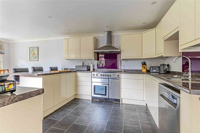 43, Ridge Lea, Hemel Hempstead photo 4