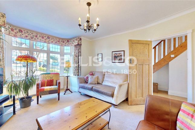 4, Priory Crescent, Wembley photo 2