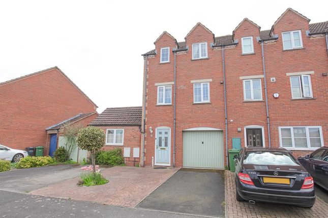 Thumbnail Detached house to rent in St. Hughs Rise, Didcot