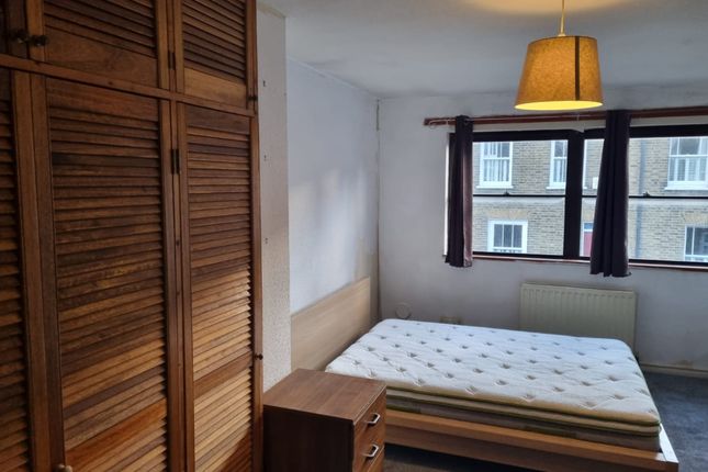Thumbnail Room to rent in Burgos Grove, London