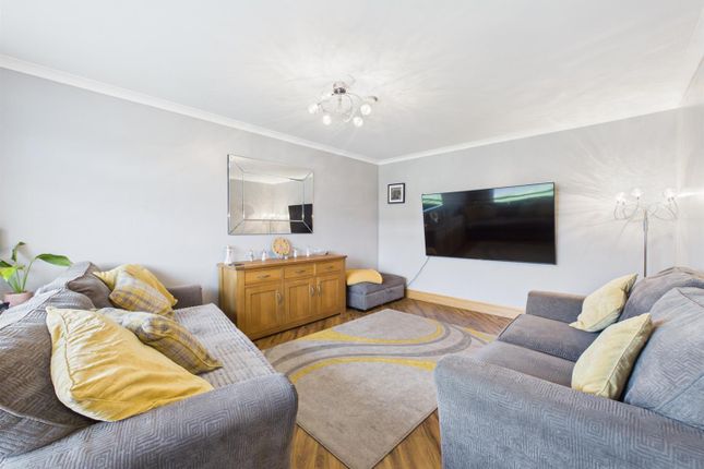 13, Hatton Place, Luncarty photo 2