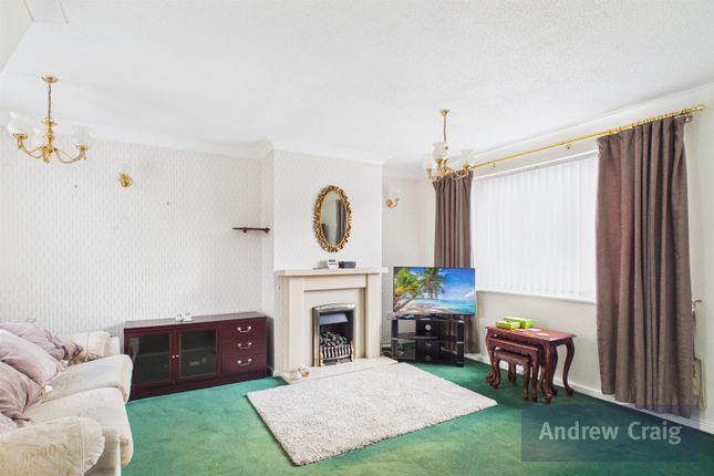 124 Waverdale Way, South Shields photo 3