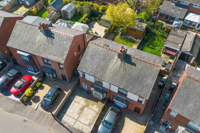 25 Spindle Hillock, Wigan photo 4