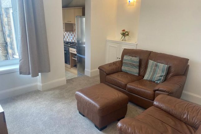 Flat to rent in Hollybank Place, City Centre, Aberdeen