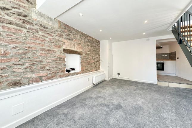 Flat E Rockmount, 12, Rea Barn Road, Brixham photo 4
