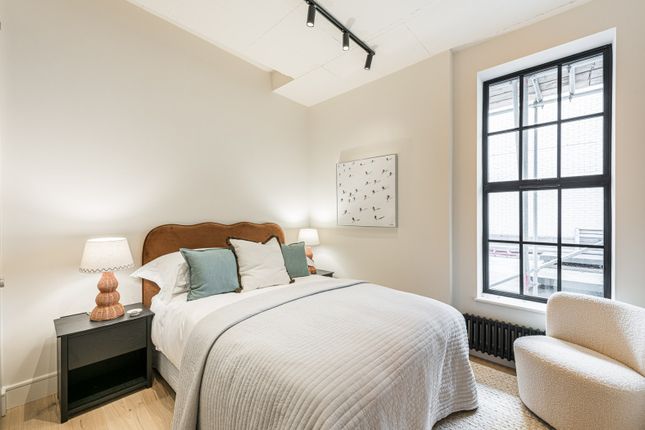Flat 4 Britannia Lofts 16-26, Banner Street, London photo 3
