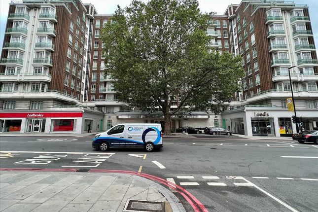 Thumbnail Flat for sale in Gloucester Place, London