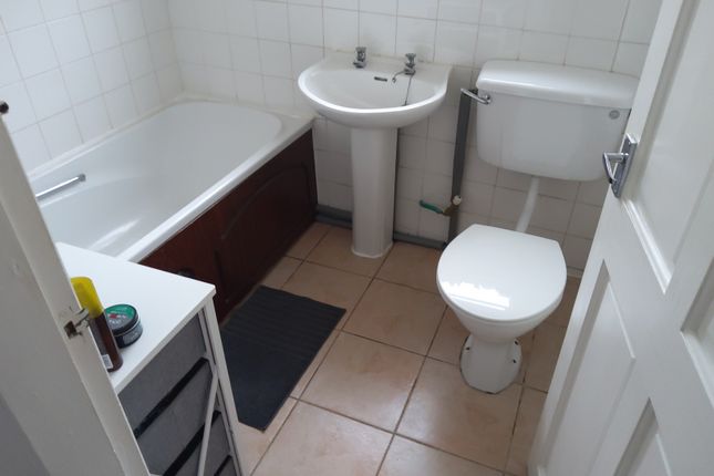 21 Honeywell Street, Barnsley photo 3