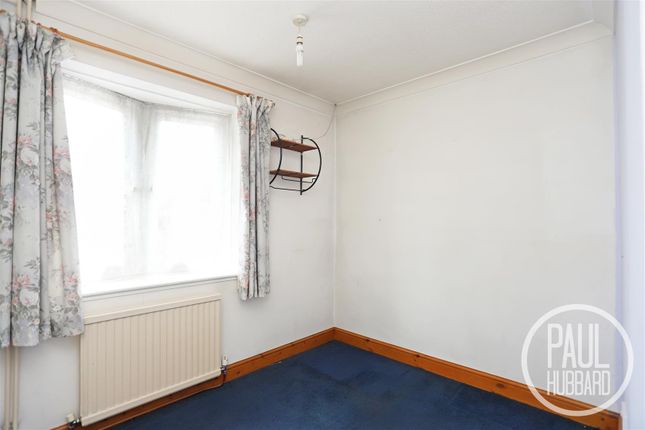 21, Cotswold Way, Suffolk photo 4