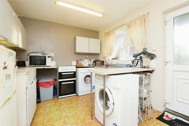 End terrace house for sale in Swaledale, Worksop, Nottinghamshire