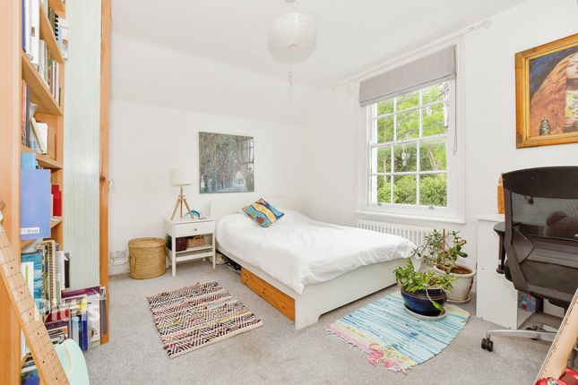 Queens Road, Freshwater PO40, 2 bedroom semi-detached house to rent ...