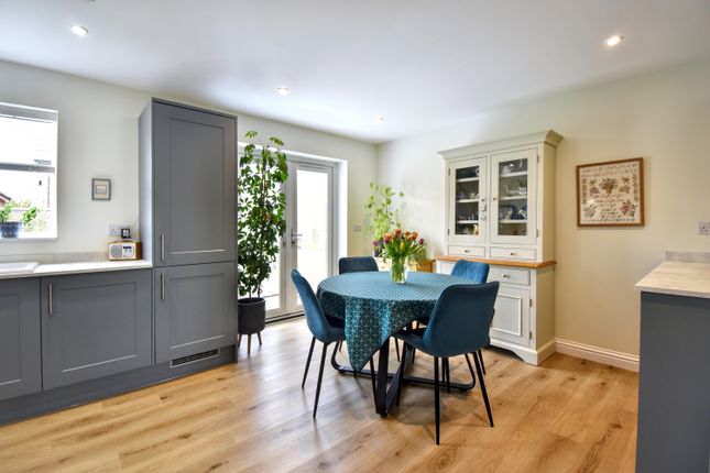 42, Amelia Wood Way, Louth photo 4