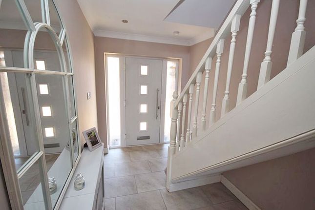 113, Picksley Crescent, Holton Le Clay photo 2