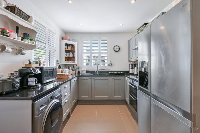78, Wheelers Lane, Epsom photo 4