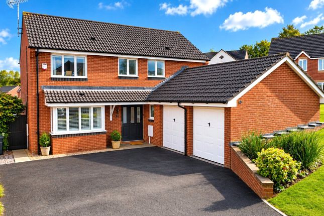 4-bed detached on Saxons Croft, Devon, £415,000