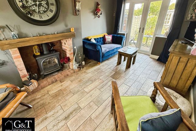 62 Pheasant Street, Brierley Hill photo 3
