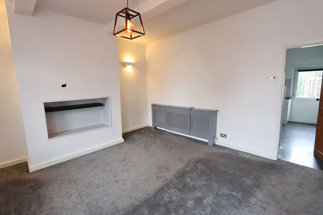 96 Bradley Lane, Bolton photo 3