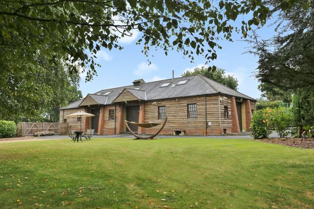 2-bed house on Woodlands Trampers Lane, Fareham, £850,000