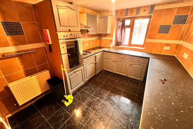 Conifers Bungalow, Church Road, Lye photo 3