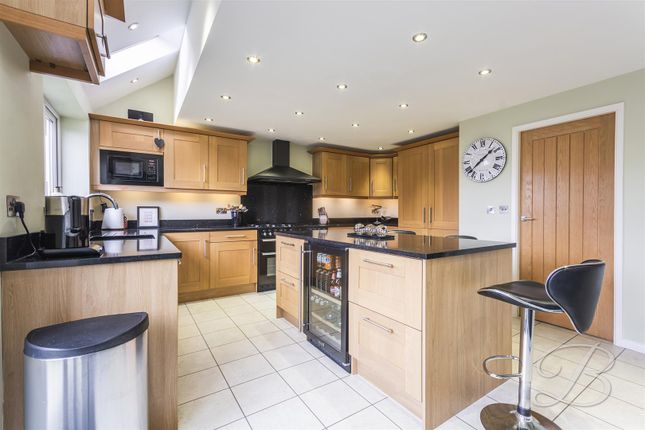 67, Vernon Crescent, Nottingham photo 4