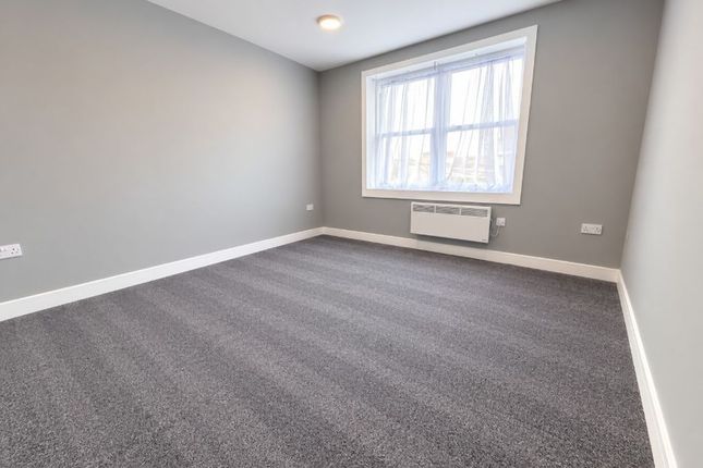 Room 8, 45-47, Forton Road, Gosport photo 2