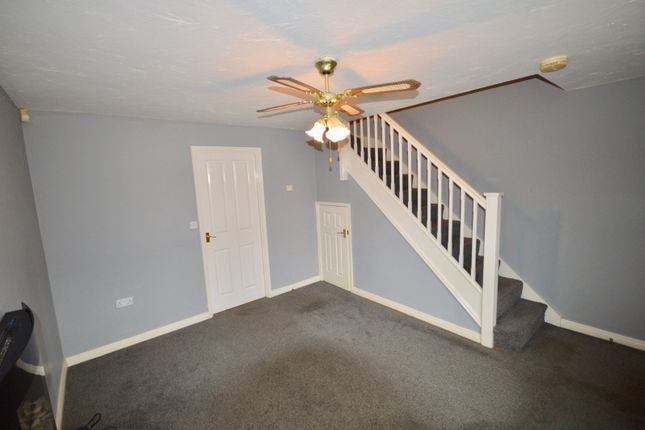 33, Stirling Way, South Yorkshire photo 5