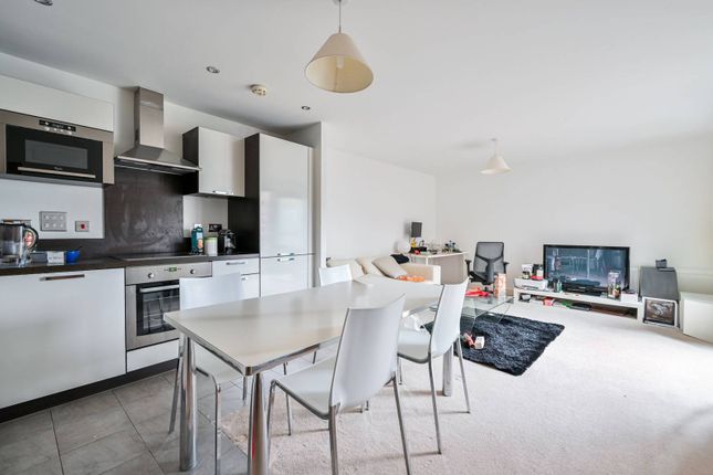 Flat for sale in Surrey Quays Road, Canada Water, London