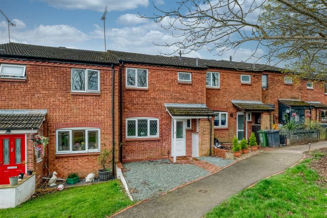 Thumbnail Terraced house for sale in Lightoak Close, Walkwood, Redditch