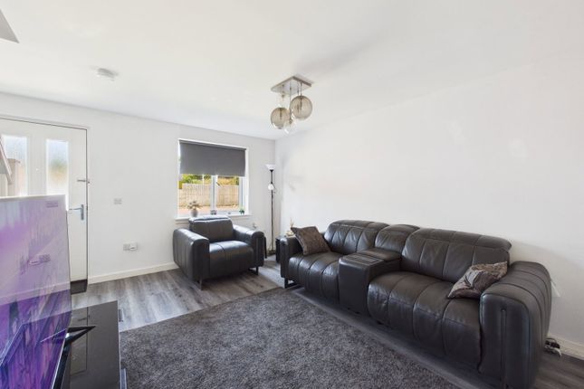 71, Brocken Brigg Road, Gilmerton photo 4