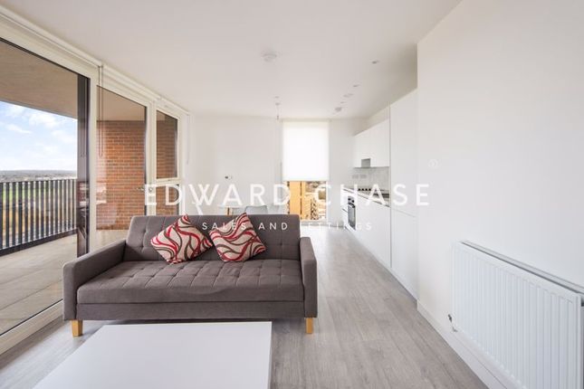 108 Rosefinch Apartments, 7 Shearwater Drive, London photo 4