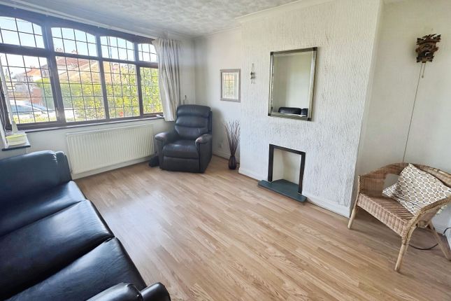 56, Nevinson Avenue, Derby, United Kingdom photo 3