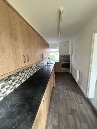 23, Haverford Way, Cardiff photo 4