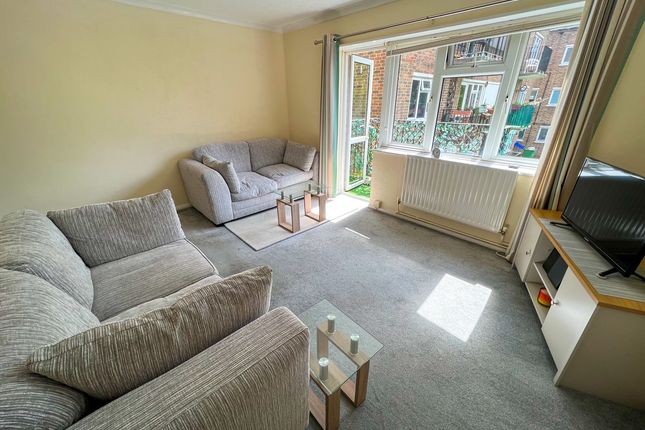 Flat for sale in Down Street, West Molesey